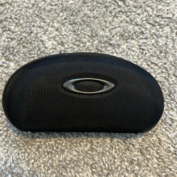 Oakley sunglasses - Picture 7 of 7